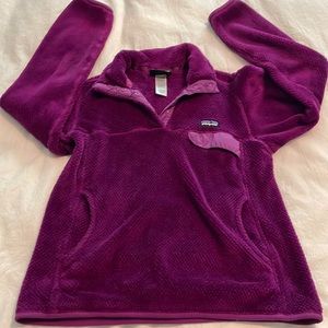 Patagonia Re-tool pull over. Size small. Magenta color.